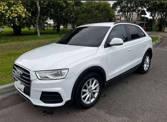 AUDI-Q3-2017