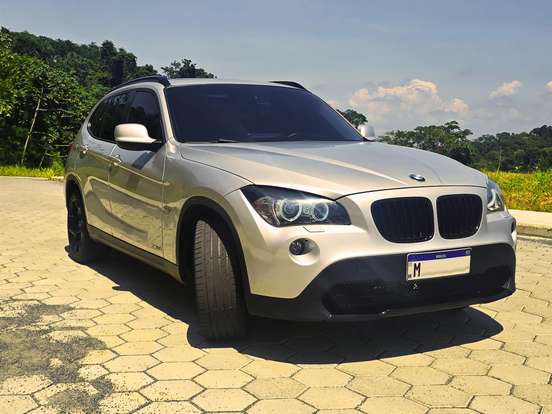 BMW-X1-3.0 24V GASOLINA XDRIVE28I 4P AUTOMÁTICO BMW-X1-2010