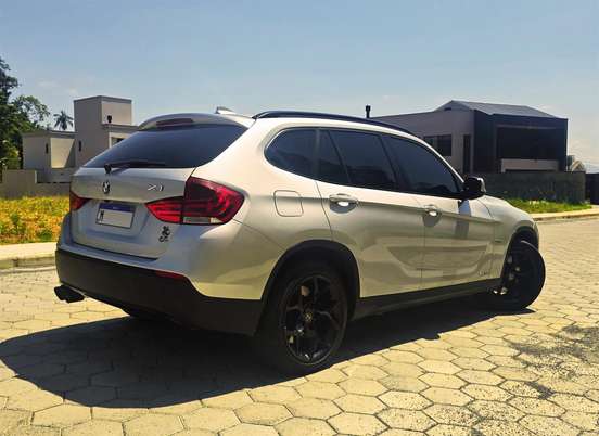 BMW-X1-2010