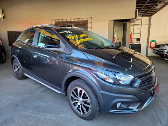 CHEVROLET ONIX 1.4 MPFI ACTIV 8V FLEX 4P AUTOMÁTICO