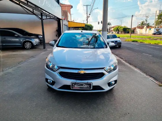 CHEVROLET ONIX 1.4 MPFI LTZ 8V FLEX 4P AUTOMÁTICO CHEVROLET ONIX 1.4 MPFI LTZ 8V FLEX 4P AUTOMÁTICO