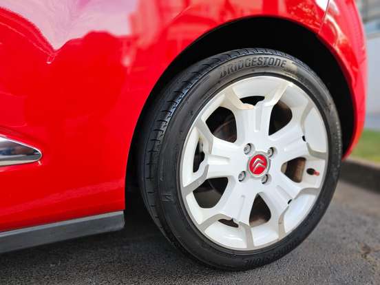 CITROËN-DS3-2012