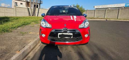 CITROËN-DS3-2012