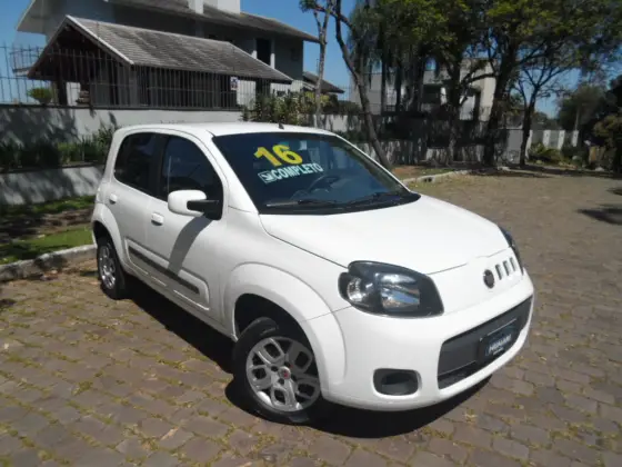 FIAT UNO 1.0 EVO VIVACE 8V FLEX 4P MANUAL FIAT UNO 1.0 EVO VIVACE 8V FLEX 4P MANUAL