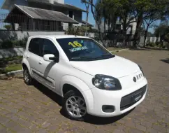 FIAT UNO 1.0 EVO VIVACE 8V FLEX 4P MANUAL FIAT UNO 1.0 EVO VIVACE 8V FLEX 4P MANUAL