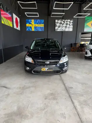 FORD FOCUS 2.0 GLX 16V FLEX 4P MANUAL