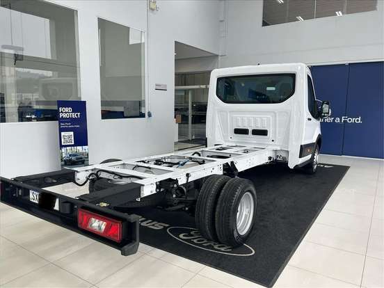 FORD-TRANSIT-2025
