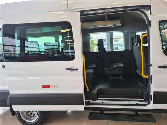 FORD-TRANSIT-2.0 ECOBLUE DIESEL MINIBUS 17+1 L4H3 AUTOMÁTICO FORD-TRANSIT-2025