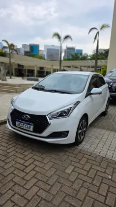 HYUNDAI HB20 1.6 PREMIUM 16V FLEX 4P AUTOMÁTICO HYUNDAI HB20 1.6 PREMIUM 16V FLEX 4P AUTOMÁTICO