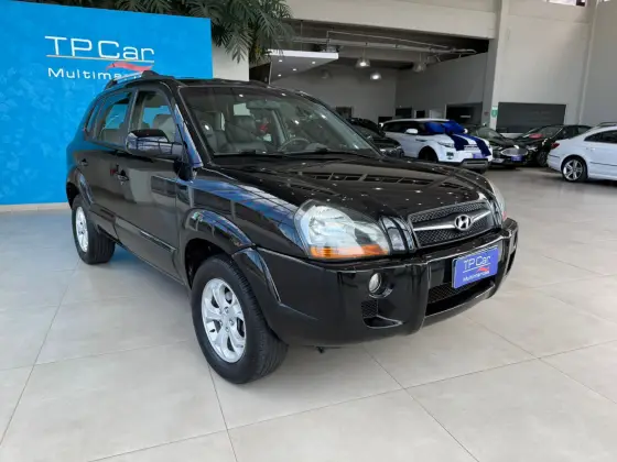 HYUNDAI TUCSON 2.0 MPFI GLS 16V 143CV 2WD FLEX 4P AUTOMÁTICO HYUNDAI TUCSON 2.0 MPFI GLS 16V 143CV 2WD FLEX 4P AUTOMÁTICO
