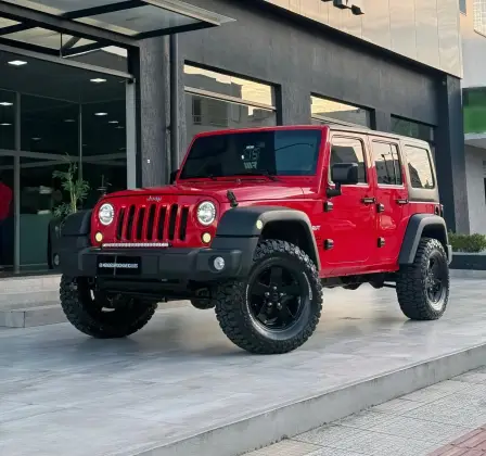 JEEP WRANGLER 3.6 UNLIMITED SPORT 4X4 V6 GASOLINA 4P AUTOMÁTICO JEEP WRANGLER 3.6 UNLIMITED SPORT 4X4 V6 GASOLINA 4P AUTOMÁTICO