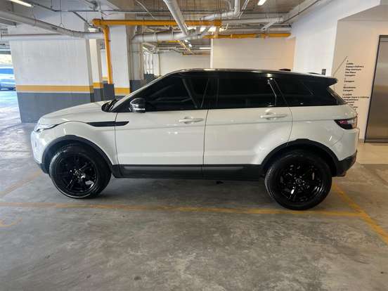 LAND ROVER-RANGE ROVER EVOQUE-2.0 PURE TECH 4WD 16V GASOLINA 4P AUTOMÁTICO LAND ROVER-RANGE ROVER EVOQUE-2013