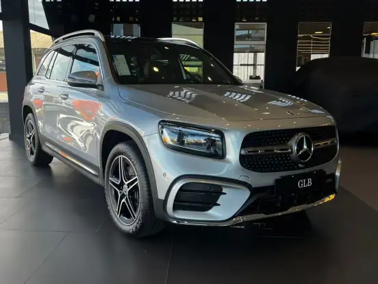 MERCEDES-BENZ-GLB 220-2.0 MHEV AMG LINE 4MATIC 8G-DCT MERCEDES-BENZ-GLB 220-2025