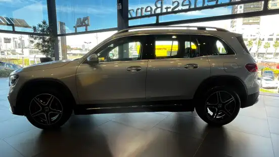 MERCEDES-BENZ-GLB 220-2025