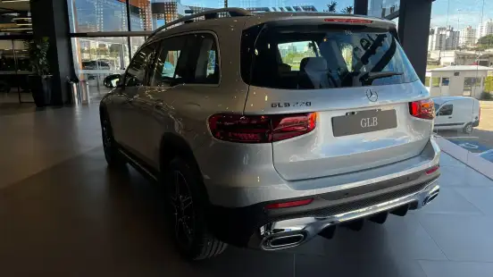 MERCEDES-BENZ-GLB 220-2025