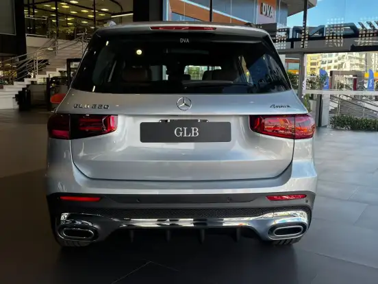 MERCEDES-BENZ-GLB 220-2.0 MHEV AMG LINE 4MATIC 8G-DCT MERCEDES-BENZ-GLB 220-2025