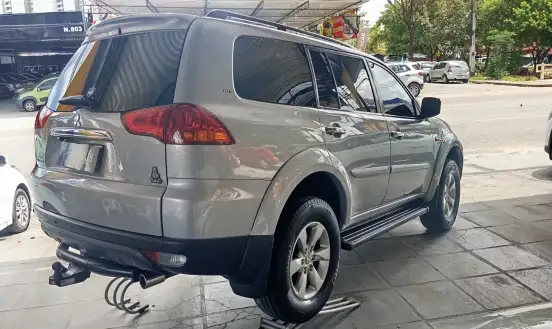 MITSUBISHI-PAJERO DAKAR-2013