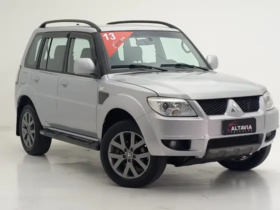 MITSUBISHI PAJERO TR4 2.0 4X2 16V 140CV FLEX 4P MANUAL