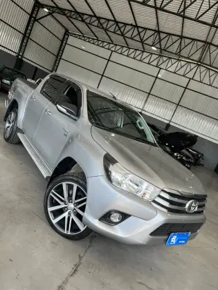 TOYOTA HILUX 2.7 SR 4X2 CD 16V FLEX 4P AUTOMÁTICO
