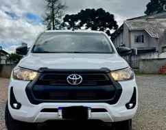 TOYOTA HILUX 2.8 D-4D TURBO DIESEL CD SR 4X4 AUTOMÁTICO TOYOTA HILUX 2.8 D-4D TURBO DIESEL CD SR 4X4 AUTOMÁTICO