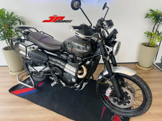 TRIUMPH BONNEVILLE SCRAMBLER 1200 XC 