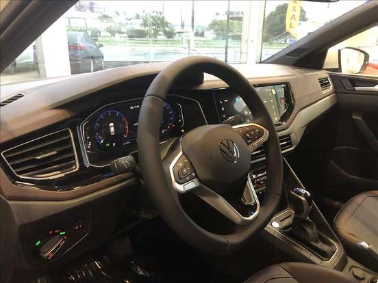 VOLKSWAGEN-VIRTUS-1.0 200 TSI HIGHLINE AUTOMÁTICO VOLKSWAGEN-VIRTUS-2025