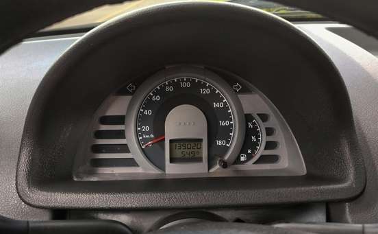 VOLKSWAGEN-GOL-2006
