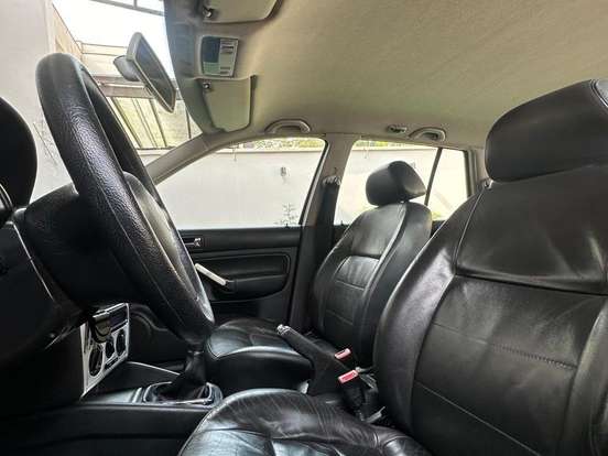 VOLKSWAGEN-GOLF-1.6 MI FLASH 8V FLEX 4P MANUAL VOLKSWAGEN-GOLF-2006