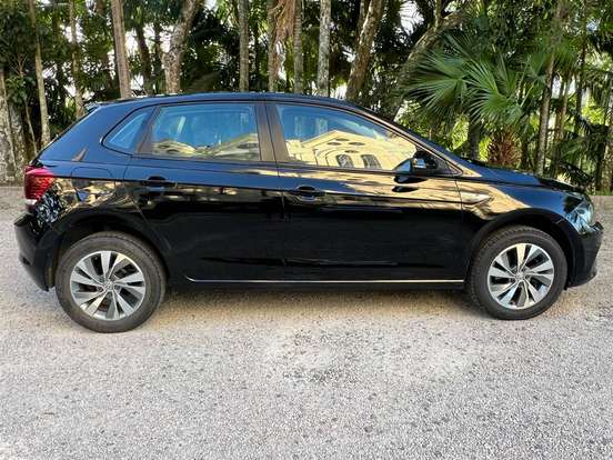 VOLKSWAGEN-POLO-1.0 200 TSI COMFORTLINE AUTOMÁTICO VOLKSWAGEN-POLO-2017