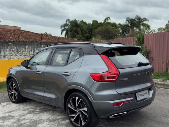 VOLVO-XC40-2.0 T5 GASOLINA R-DESIGN AWD GEARTRONIC VOLVO-XC40-2019