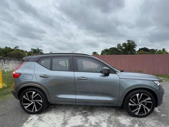 VOLVO-XC40-2.0 T5 GASOLINA R-DESIGN AWD GEARTRONIC VOLVO-XC40-2019