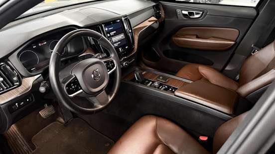 VOLVO-XC60-2.0 T8 HYBRID MOMENTUM AWD GEARTRONIC VOLVO-XC60-2021