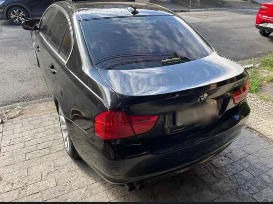 BMW-325i-2010