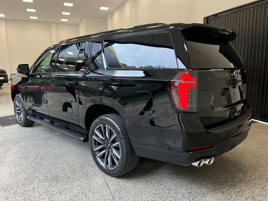 CHEVROLET-SUBURBAN-2025