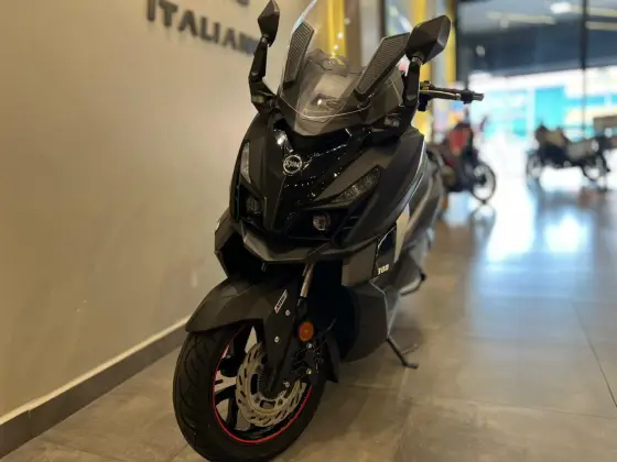 DAFRA CRUISYM 300 
