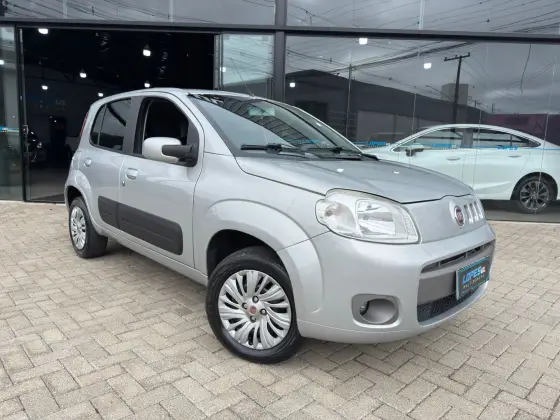 FIAT UNO 1.0 EVO VIVACE 8V FLEX 4P MANUAL