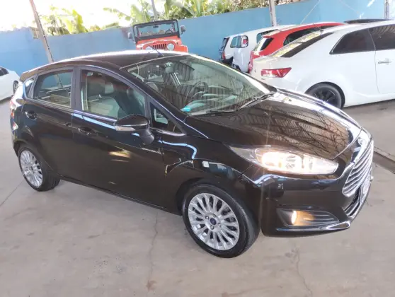 FORD FIESTA 1.6 TITANIUM HATCH 16V FLEX 4P POWERSHIFT