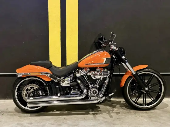 HARLEY-DAVIDSON SOFTAIL BREAKOUT 