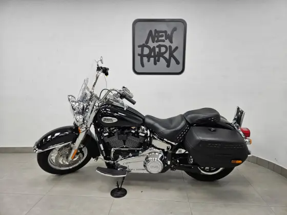HARLEY-DAVIDSON SOFTAIL HERITAGE CLASSIC 114 