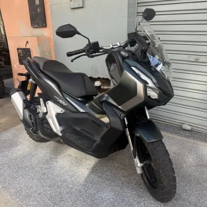 HONDA ADV 