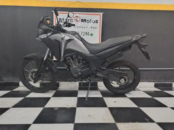 HONDA XRE 300 SAHARA HONDA XRE 300 SAHARA