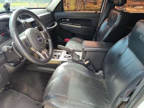 JEEP-CHEROKEE-2012