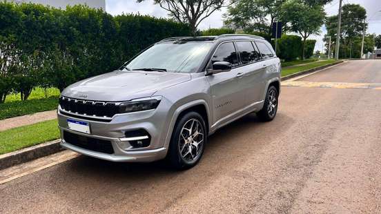 JEEP-COMMANDER-2024