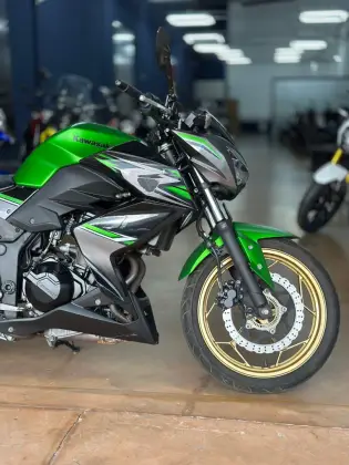 KAWASAKI Z300 