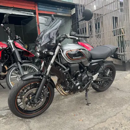 KAWASAKI Z650 ABS RS 