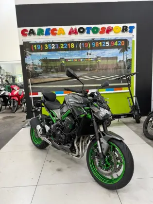 KAWASAKI Z900 KAWASAKI Z900