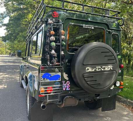 LAND ROVER-DEFENDER-2010