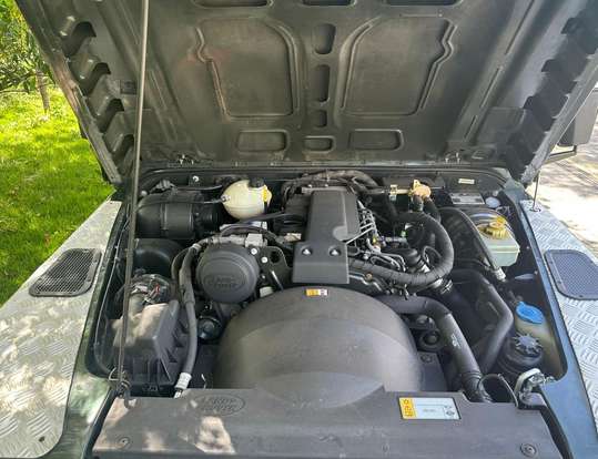 LAND ROVER-DEFENDER-2.4 110 SW 4X4 TURBO DIESEL 4P MANUAL LAND ROVER-DEFENDER-2010