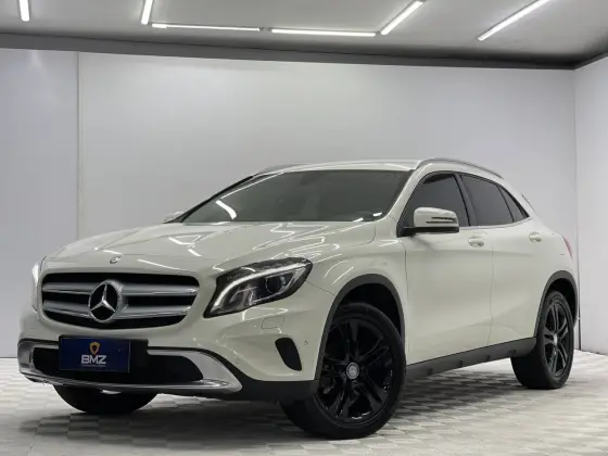 MERCEDES-BENZ GLA 200 1.6 CGI ADVANCE 16V TURBO FLEX 4P AUTOMÁTICO