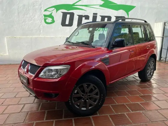 MITSUBISHI PAJERO TR4 2.0 4X2 16V 140CV FLEX 4P AUTOMÁTICO